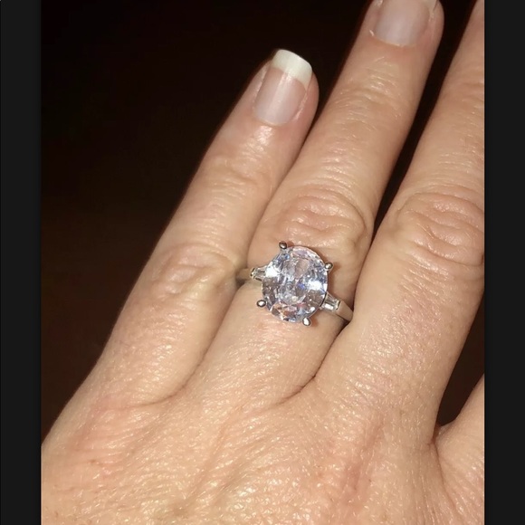 Italo created white sapphire solitaire w/accents - Picture 6 of 8